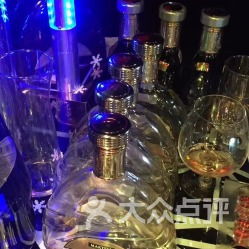 淮海路酒吧團購攻略 集結電話地址價格營業時間，盡享酒類優惠