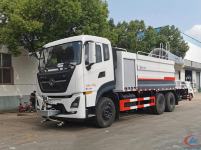 國六東風(fēng)天龍后雙橋16噸方罐抑塵車 高效環(huán)保的城市清潔衛(wèi)士